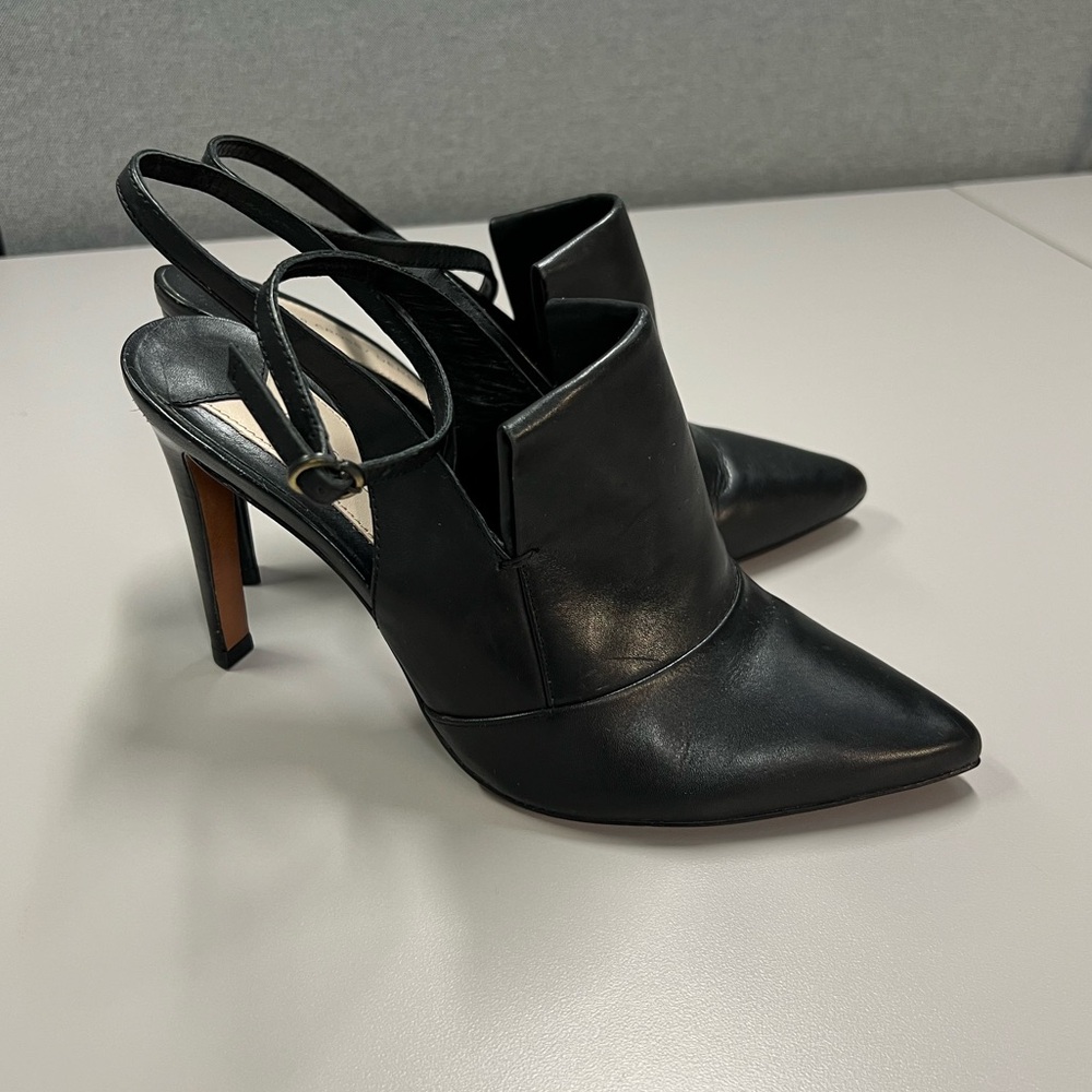 Derek Lam Classic By 10 Crosby Leather Ankle Strap Heels Size 8